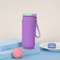 Nouvelle boîte de cola sous vide à double couche en acier inoxydable de couleur personnalisée avec couvercle poignée portable bouteille d'eau isolée tasse à café de voyage