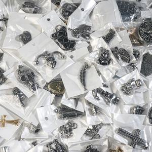 Pendentifs et breloques multi-styles en acier inoxydable 316 L, styles aléatoires, grandes ventes en stock, directement de l'usine - Product Image 5