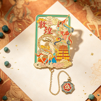 Marque-page en métal orné de style chinois de luxe, motif cerf de Dunhuang aux neuf couleurs, création culturelle vintage, souvenir pour les amis et les fêtes