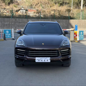 La <span class=keywords><strong>Porsche</strong></span> <span class=keywords><strong>Cayenne</strong></span> 2020, un Veicolo a Benzina 3.0T Professionale, Presenta un Prezzo di Esportazione Relativamente Basso - Product Image 1