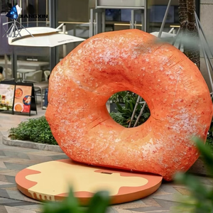 Patung roti-roti panggang raksasa serat kaca dengan blok coklat untuk tampilan depan toko majalah (Seni Jalan Komersial) - Product Image 5