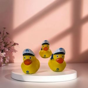 Figura de Pato de Vinilo Amarillo Pequeño con Logotipo Personalizado, Juguete de Plástico de Dibujos Animados para Niños, Favorito del Comercio Exterior - Product Image 2