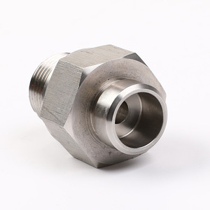 Raccord de tuyauterie en acier inoxydable sur mesure, usiné CNC, embout hexagonal pour usage industriel - Product Image 1