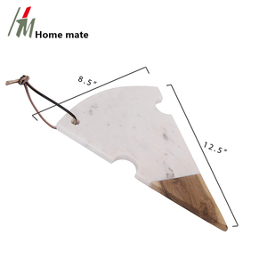 <span class=keywords><strong>Planche</strong></span> à découper artisanale en marbre <span class=keywords><strong>blanc</strong></span> naturel et <span class=keywords><strong>bois</strong></span> d'acacia, en forme de puzzle, pour la décoration et la présentation de fromages - Product Image 3