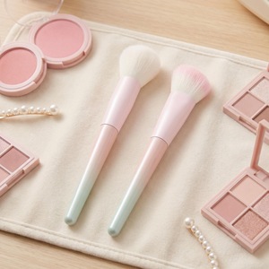 Pinceaux de maquillage de haute qualité, marque privée, <span class=keywords><strong>pinceau</strong></span> cosmétique de luxe, logo personnalisé professionnel, <span class=keywords><strong>pinceau</strong></span> pour le visage, fond de teint, anticernes - Product Image 1
