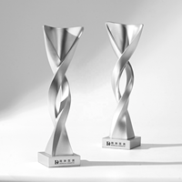 Nouveaux trophées métalliques sur mesure, avec mise en page gratuite, élégants et haut de gamme, fabriqués en Chine pour les célébrations d'anniversaire et les galas annuels