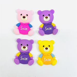 Charmes de chaussures en caoutchouc PVC personnalisés décorations supérieures souples avec applique à boucle à bouton produits mixtes pour breloque sabot - Product Image 2