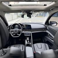 Hyundai Elantra 1.5L CVT LUX Premium LHD berline compacte d'occasion, essence, modèle 2022