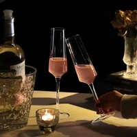 Ensemble de 2 flûtes à champagne pour couple romantique, paire de verres à vin en cristal élégants pour anniversaire de mariage, emballage cadeau de luxe
