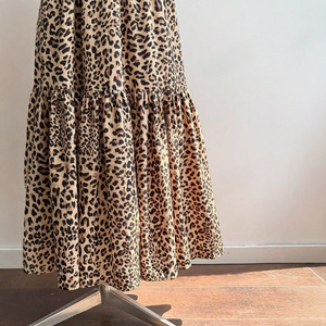 Abito a maniche lunghe in poliestere a stampa leopardata, nuovo stile, vestibilità ampia, linea ad A; Abito lungo scollo a V per vacanze; Stile francese - Product Image 3