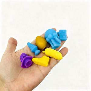 Jouets sensoriels mini-squishy doux et sûrs pour enfants USA RTS, non toxiques, boîte mystère, <span class=keywords><strong>calendrier</strong></span> <span class=keywords><strong>de</strong></span> <span class=keywords><strong>l</strong></span>'avent compte à rebours 24 jours, jouets promotionnels pour cadeaux - Product Image 6