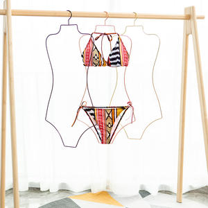 Bestiform OEM femmes <span class=keywords><strong>maillot</strong></span> <span class=keywords><strong>de</strong></span> <span class=keywords><strong>bain</strong></span> en métal or <span class=keywords><strong>maillot</strong></span> <span class=keywords><strong>de</strong></span> <span class=keywords><strong>bain</strong></span> <span class=keywords><strong>cintre</strong></span> <span class=keywords><strong>de</strong></span> natation forme du corps cintres pour vêtements - Product Image 3