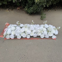 Vente en gros de chemins de table en roses de soie 5D, fleurs artificielles blanches pour les décorations de table de mariage, Halloween, Noël et fête des mères