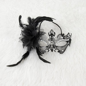 Boule masquée de carnaval Masque en métal Mascarade Masque strass demi-face Costume évidé pour la fête du festival - Product Image 2