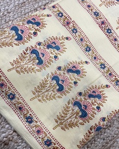 Robes pour garçons en coton doux faites à la main, imprimées à la main avec motifs naturels indiens, légères 110 GSM, pour couvre-lit, sacs et décoration - Product Image 4