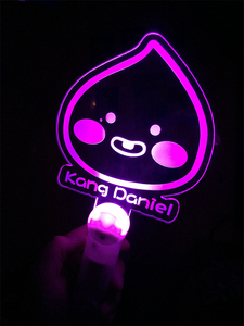 แท่งไฟ Kpop แบบมีไฟกระพริบส่วนตัวสำหรับคอนเสิร์ต วง Kpop ดีไซน์ EXO <span class=keywords><strong>GOT7</strong></span> แท่งไฟอะคริลิคเรืองแสง - Product Image 2