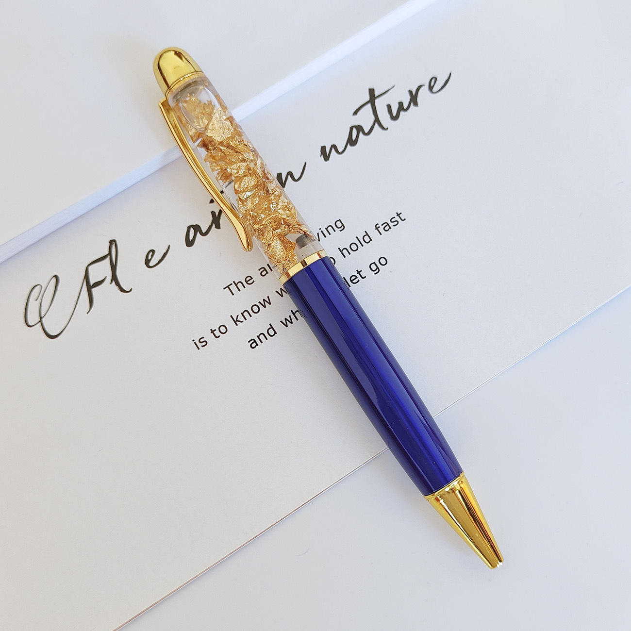 สีน้ำเงิน (น้ำมันกระดาษทอง)