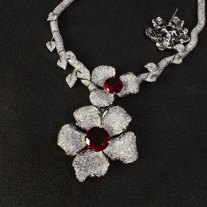 Cao cấp hai mảnh tiệc trang sức thiết lập sang trọng lãng mạn <span class=keywords><strong>Ruby</strong></span> Hoa Zircon Vòng cổ bông tai ngày kỷ niệm quà tặng - Product Image 3