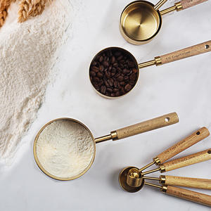 Juego <span class=keywords><strong>de</strong></span> tazas y cucharas medidoras <span class=keywords><strong>de</strong></span> cobre y acero inoxidable para cocina, cucharas con mango <span class=keywords><strong>de</strong></span> madera - Product Image 2