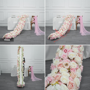 Chemin de table de luxe rose pâle effet naturel avec roses pour mariage, décoration florale pour centre de table et scène - Product Image 3