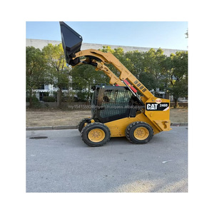 Cargadora compacta usada CAT 246D, modelo 2024, carga nominal de 1900 kg, motor CAT C3.3B de 46 kW, componentes principales incluidos, maquinaria para vídeo. - Product Image 1