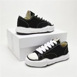 <span class=keywords><strong>Chaussures</strong></span> <span class=keywords><strong>en</strong></span> <span class=keywords><strong>toile</strong></span> à lacets de marque de luxe <span class=keywords><strong>en</strong></span> gros avec semelles épaisses, design léger pour hommes et femmes, <span class=keywords><strong>chaussures</strong></span> de marche confortables - Product Image 5