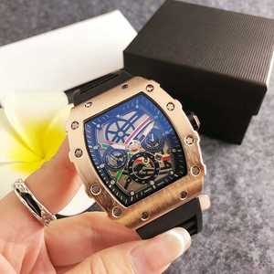 Reloj de pulsera de cuarzo mecánico de lujo para hombres Hot OEM Custom Logo Gold Metal Case con banda de cuero de lujo - Product Image 6