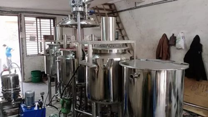 Vertical 100L SUS304 Liquid <b>Mixer</b> Agitator With Heating AC Motor 380V High Safety Level Mixing Equipment Lotion <b>Making</b> <b>Machine</b> - Product Image 6