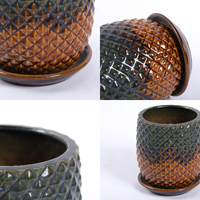 Pot Tanaman Tanah Liat Motif Nanas Profesional, Finishing Berkilau, Desain Klasik untuk Penggunaan Dalam/Luar Ruangan