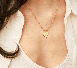 สร้อยคอหัวใจสแตนเลสสตีลชุบทอง 18k PVD แบบปรับแต่งได้ สร้อยคอรูปหัวใจแบบเรียบหรู สลักชื่อได้ สำหรับผู้หญิง - Product Image 5