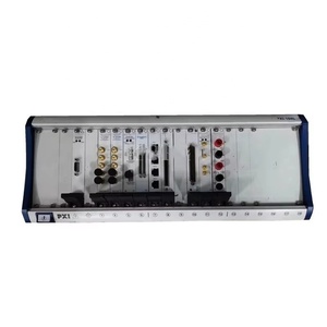 Boîtier de commande NI pour machine industrielle, accessoires industriels PXI-1045, bon état - Product Image 1