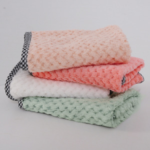Cleaning Cloth <b>Square</b> Absorbent With Hanging Rope For Kitchen Dishwashing Multi Color Lattice Pattern - Product Image 3