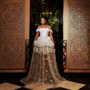 <span class=keywords><strong>Robe</strong></span> de mariée <span class=keywords><strong>courte</strong></span> avec fleurs et perles faites à la main, transparente, grande taille, dos corseté, pour réception, personnalisable - Product Image 4