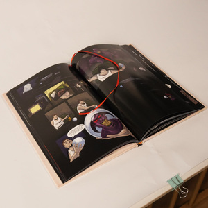 Cómics de Tapa Dura con Encuadernación Cosida y Laminación con Película - Product Image 3