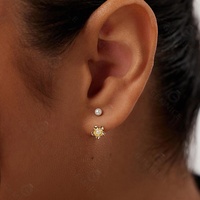 Produk Gemnel terbaru bunga yang menakjubkan dengan cangkang cantik mutiara anting stud jaket desain