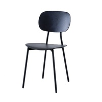 Chaise de salle à manger en plastique jaune avec dossier en PP, nouveau design, avec pieds en métal noir