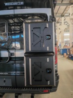 Grande boîte de rangement extérieure pour camping-car, boîte à bagages en aluminium montée à l'arrière pour camping-cars