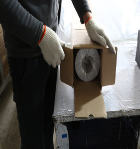 Rouleau de <span class=keywords><strong>vinyle</strong></span> <span class=keywords><strong>adhésif</strong></span> permanent imprimable brillant blanc <span class=keywords><strong>monomère</strong></span> pour publicité - Product Image 4
