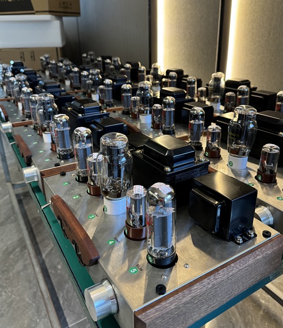 Factory Supply Class a Tube Amplifier Free Customization Bulk Shipment HiFi Vacuum Tube Power Amplifier Home Audio Equipment