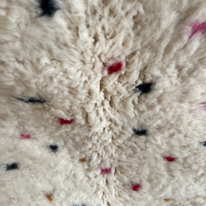 Tapis de couleur blanche avec de beaux tapis de designer à motifs de points motif d'impression de bloc de main Dhurries 100% tapis matériels en coton - Product Image 1