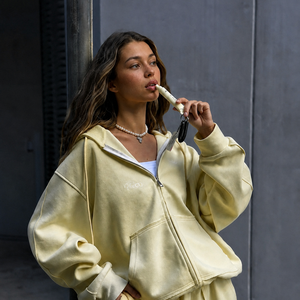 <span class=keywords><strong>Felpa</strong></span> con cappuccio da <span class=keywords><strong>donna</strong></span> <span class=keywords><strong>oversize</strong></span> in cotone pesante con logo personalizzato del produttore, ricamata e con zip. - Product Image 3