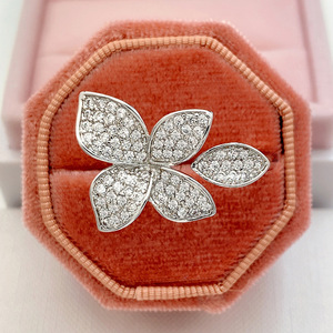 Anello Aperto con Fiore Scintillante per Donne, Gioiello Elegante e alla Moda - Product Image 6