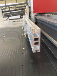 Máquina de Corte de Vidrio CNC, Mesa de Corte de Vidrio para Producción de Puertas y Ventanas - Product Image 3