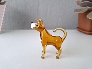 Figurine de chien en verre couleur ambre, design moderne, pièce unique, accessoire de décoration de bureau, forme irrégulière, artisanat de Murano - Product Image 6