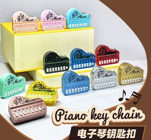Mini Piano Portable Créatif en Forme de Porte-clés, Jouet Musical Électronique avec Touches Lumineuses, Pendentif Piano de Poche, Cadeau - Product Image 3