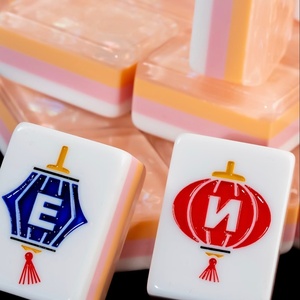 Jeu de Mahjong de luxe américain Yunyu en acrylique Winslow 1920 avec 10 tuiles Joker pour 4 joueurs – Divertissement pour adultes - Product Image 5