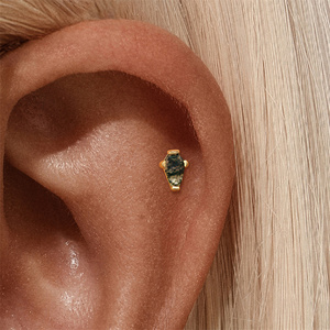 Piercing Labret de Plata de Ley S925 con Ágata Verde Musgo, Diseño Geométrico de Rombo, Parte Trasera Plana - Product Image 5