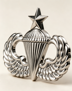 Badge en métal personnalisé en relief 3D, étoile de parachutiste, placage or nickel, insigne d'ailes aéroportées - Product Image 2