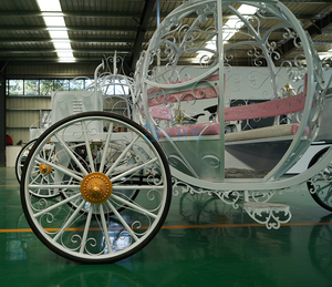 Voiture de cérémonie de mariage véhicule royal d'<span class=keywords><strong>occasion</strong></span> originale fourgonnette citrouille électrique élégante pour la fête de mariage - Product Image 4