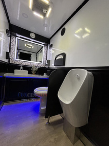 Remolque <span class=keywords><strong>de</strong></span> Baño Portátil <span class=keywords><strong>de</strong></span> 3 Cabinas, Cumple con la Normativa DOT, Remolque <span class=keywords><strong>de</strong></span> Baño <span class=keywords><strong>de</strong></span> <span class=keywords><strong>Lujo</strong></span> con Luces LED <span class=keywords><strong>para</strong></span> <span class=keywords><strong>Eventos</strong></span> al Aire Libre - Product Image 4